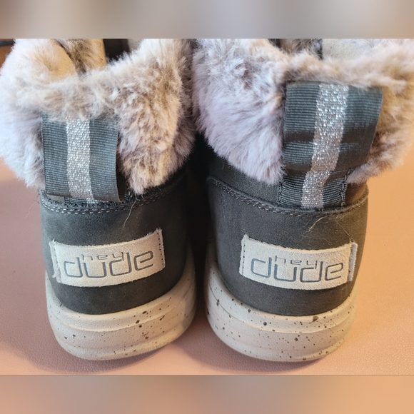 HEY DUDE Gray Fur-Lined Boots - Picture 5 of 10
